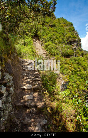 Ancient path to Matsu Pitsu Stock Photo - Alamy