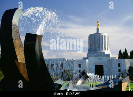 Oregon State Capitol Grounds, Salem, OR, USA Stock Photo