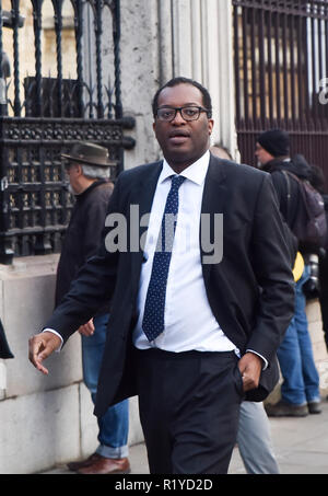 Westminster, London, UK. 15th November 2018. MP Kwasi Kwarteng at the Houses of Parliament. Credit: Matthew Chattle/Alamy Live News Stock Photo