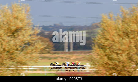 Runners and Riders in action during The sunracing.co.uk Handicap Stakes, division one at Southwell Racecourse. Stock Photo