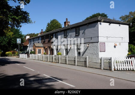 The Rose & Crown Inn, Essendon, Hertfordshire, dates back to 1756. Stock Photo