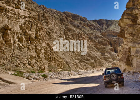 4WD vehicle in Split Mountain Gorge in Anza Borrego Desert State Park, Sonoran Desert, California, USA Stock Photo