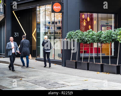 Dennis Publishing HQ / Headquarters Bloomsbury London. Founded 1973 by Felix Dennis, media and magazine publisher. Stock Photo