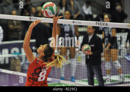 Chieri, Italy. 15th November, 2018. Alessia Orro (UY Busto Arsizio) during the Serie A Samsung 2018/19 volleyball woman match between FENERA CHIERI VS UNET E-WORK BUSTO ARSIZIO at PalaFenera on 15 November, 2018 in Chieri (TO), Italy. Credit: FABIO PETROSINO/Alamy Live News Stock Photo