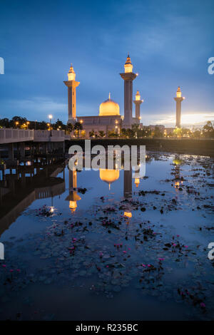 View of Bukit Jelutong Mosque with reflection in the morning Stock Photo