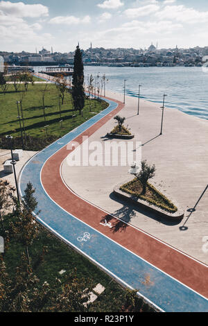 aerial view of the cycle lane along the shoreline of istanbul , turkey Stock Photo
