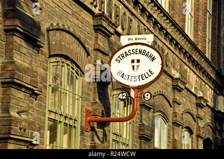 Die Remise Währing, Kreuzgasse ist eine ehemalige, denkmalgeschützte Remise der Wiener Linien. Der Gebäudekomplex befindet sich im Bezirksteil Währing Stock Photo