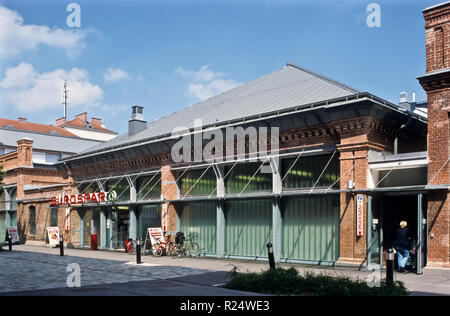 Die Remise Währing, Kreuzgasse ist eine ehemalige, denkmalgeschützte Remise der Wiener Linien. Der Gebäudekomplex befindet sich im Bezirksteil Währing Stock Photo