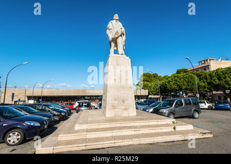 Reggio Calabria, Italy - October 30, 2017: Monument to Giuseppe Garibaldi on the square in front of the Central Railway Station in Reggio Calabria, It Stock Photo