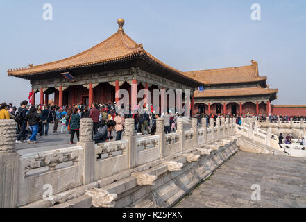 Crowds approach Palace Museum in Forbidden City Stock Photo