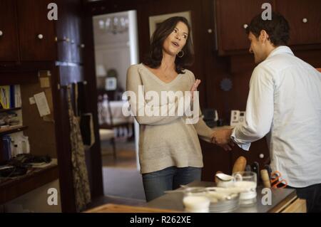 Original film title: THE REBOUND. English title: THE REBOUND. Year: 2009. Director: BART FREUNDLICH. Stars: CATHERINE ZETA-JONES; JUSTIN BARTHA. Credit: THE FILM DEPARTMENT/PROCESS PRODUCTIONS/A&F PRODUCTIONS / Album Stock Photo