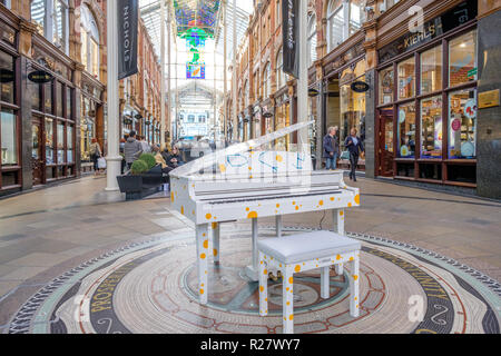 Leeds Victorian and Edwardian Shopping Arcades in the city center of Leeds. The arcades in the Victoria quarter are a center for luxury shopping Stock Photo