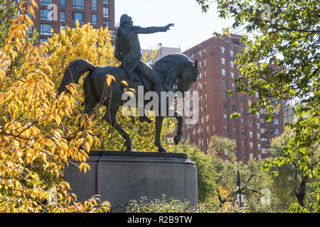 George Washington Statue, Union Square Park, NYC Stock Photo