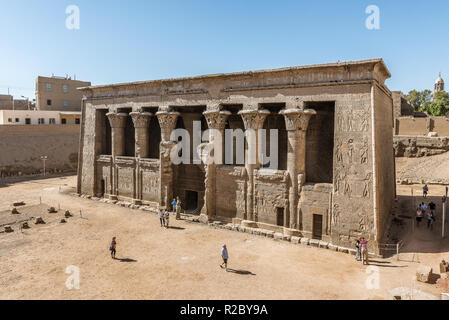 A hall of columns with 24 pillars  with lotus and palm capitals, one of the latest temples to have been built by the ancient Egyptians, Esna, Egypt, O Stock Photo