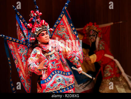 New York, USA. 16th Nov, 2018. Xu Qiushi from the Confucius Institute of Chinese Opera (CICO) at Binghamton University (BU) performs during the show titled 'Amazing Chinese Opera' at the University at Buffalo in Buffalo city of New York State, the United States, Nov. 16, 2018. TO GO WITH Feature: Ancient Peking Opera finds new fans in New York. Credit: Wang Ying/Xinhua/Alamy Live News Stock Photo