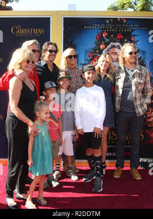Oliver Hudson and Erinn Bartlett at The Christmas Chronicles World