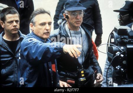 Colors Year : 1988 USA Director : Dennis Hopper Dennis Hopper  Shooting picture Stock Photo