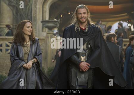 Thor: The Dark World Year : 2013 USA Director : Alan Taylor Natalie Portman, Chris Hemsworth Stock Photo