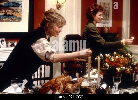 Hannah and Her Sisters  Year : 1986 USA Director : Woody Allen Mia Farrow, Dianne Wiest Stock Photo