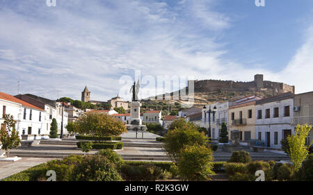 Spain, Extremadura, castle of Medellín and statue of Hernan Cortes, Stock Photo