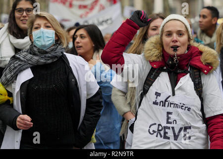 Lyon, France, November 20th 2018:  Nurses are seen as they match in the streets of Lyon (Central-Eastern France) on November 20, 2018, to protest against the status given to them in the health plan presented by  French president Emmanuel Macron in September 2018, considered to be only centered on doctors status. Credit Photo: Serge Mouraret/Alamy Live News. Stock Photo