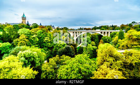 Vallé de la Pétrusse (Petrusse Park) below the Pont Adolphe Bridge and in the city of Luxumbourg in the country of Luxembourg Stock Photo