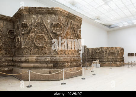 Berlin. Germany. Pergamon Museum. The Mshatta Façade, part of a decorated desert castle wall from an Umayyad palace of Qasr Al-Mshatta, built in Jorda Stock Photo