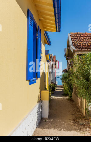 Arcachon Bay (France), fishers houses in the oyster village of L'Herbe, a conservation area near the Cap Ferret Stock Photo