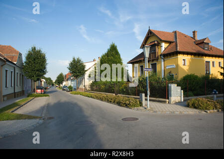 Niederösterreich, Weinviertel, Zistersdorf, Spitalgasse Stock Photo