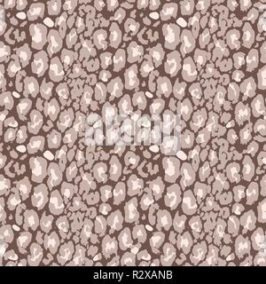 Seamless beige leopard pattern. Animal skin grunge texture. Vector illustration. Stock Vector