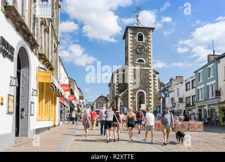 Lake district UK Keswick Lake District The Moot Hall tourist information centre in Keswick town centre Lake district Cumbria England GB UK Europe Stock Photo