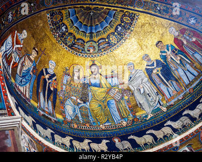 12th and 13th-century mosaics in the apse of the Basilica of Santa Maria in Trastevere - Rome, Italy Stock Photo