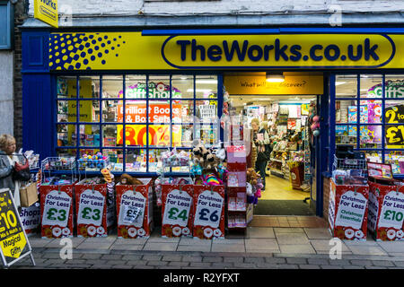 The Works Discount Book shop In Edinburgh Scotland Stock Photo