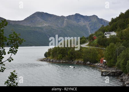 Gletscher, Svartisen, Svartisengletscher, Saltfjellet, Nationalpark, Fjord, Holandsfjorden, Nordfjorden, Schnee, Eis, Eisschicht, kalt, mächtig, Zunge Stock Photo