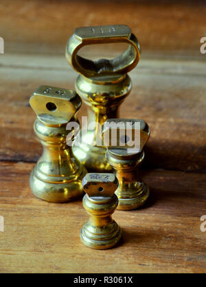 selection of imperial brass measuring weights Stock Photo