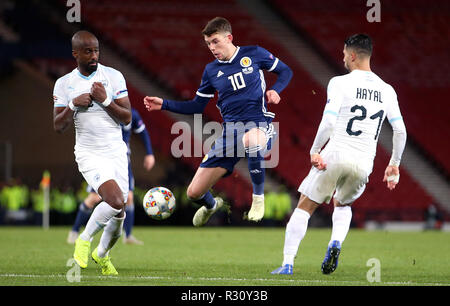 Scotland's Ryan Christie (centre) in action during the UEFA Nations League, Group C1 match at Hampden Park, Glasgow. Stock Photo