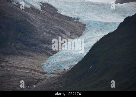 Gletscher, Svartisen, Svartisengletscher, Saltfjellet, Nationalpark, Fjord, Holandsfjorden, Nordfjorden, Schnee, Eis, Eisschicht, kalt, mächtig, Zunge Stock Photo