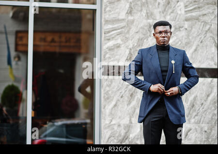 Portrait Of A Man Posing Jeans, Jeans, Pose, African PNG Transparent Image  and Clipart for Free Download