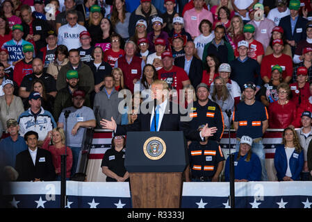 President Donald Trump speaks from behind the podium at the 10.13.18 Richmond, Kentucky MAGA Rally Stock Photo