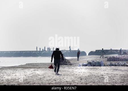 Allahabad, India. 20th Nov, 2018. The view of Sangam at Allahabad. Allahabad host kumbh mela in 2019. Credit: Shasi Sharma/Pacific Press/Alamy Live News Stock Photo