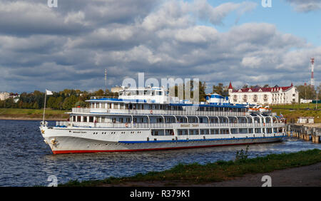 Cruise ship on the Volga River at Uglich, Yaroslavl Oblast, Northern Russia. Stock Photo