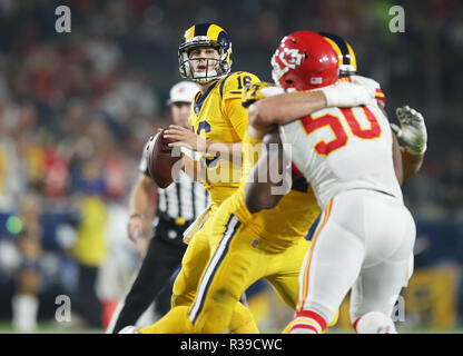 Los Angeled, CALIFORNIA, USA. 19th Nov, 2018. Los Angeles Rams Jared Goff passes the ball against the Kansas City Chiefs at the Los Angeles Memorial Coliseum on Monday, Nov. 19, 2018. Credit: KC Alfred/ZUMA Wire/Alamy Live News Stock Photo