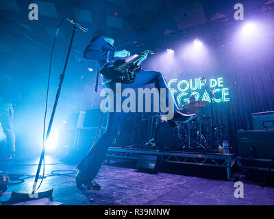 Glasgow, Scotland, UK. 5th October, 2018. Miles Kane gives an enegetic performance at the world famous Barrowlands Ballroom (The Barra), Glasgow Great Britain. Credit: Stuart Westwood/Alamy Live News Stock Photo