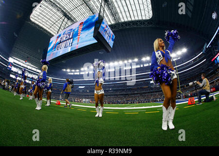 Arlington, Texas, USA. 22nd Nov, 2018. Nov. 22, 2018. The Dallas Cowboys Cheerleaders perform as the Washington Redskins played the Dallas Cowboys in an NFL game on Thanksgiving Day at AT&T Stadium in Arlington, Tx. Credit: Ralph Lauer/ZUMA Wire/Alamy Live News Stock Photo