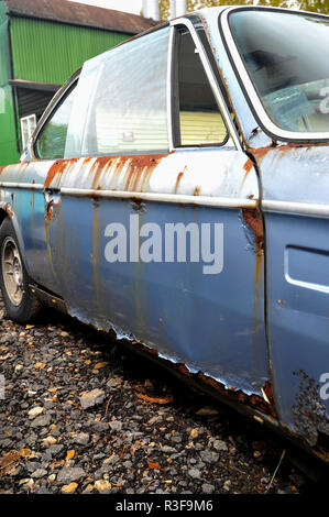 Very rusty wreck classic BMW E9 classic sports car Stock Photo