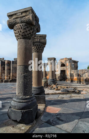 Zvarnots ruins, Zwartnots temple or St Gregory Cathedral, Mount Ararat in Turkey behind, Yerevan, Armavir Province, Armenia Stock Photo