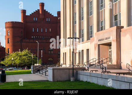 MADISON, WISCONSIN - MAY 07, 2018: The entrance to the Memorial Library on the campus at the University of Wisconsin. Stock Photo