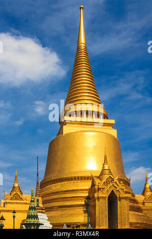 Bangkok, Thailand. Phra Si Rattana Chedi (Golden Chedi), housing Buddha's ashes, Wat Phra Kaew, Grand Palace, Temple of the Emerald Buddha Stock Photo