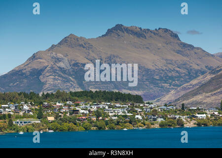 New Zealand, South Island, Otago, Queenstown, town view with The Remarkables Mountains Stock Photo