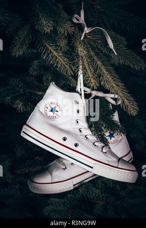 Converse shoes turkey hotsell